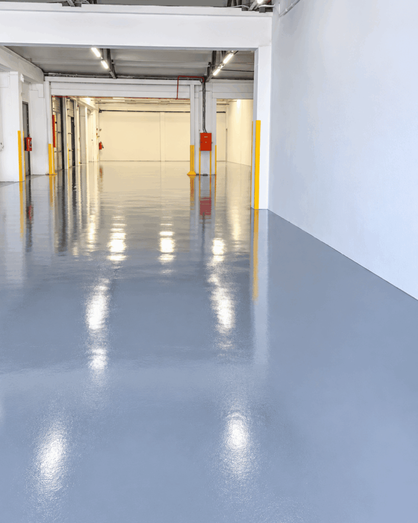 Grey epoxy flooring for industrial facility